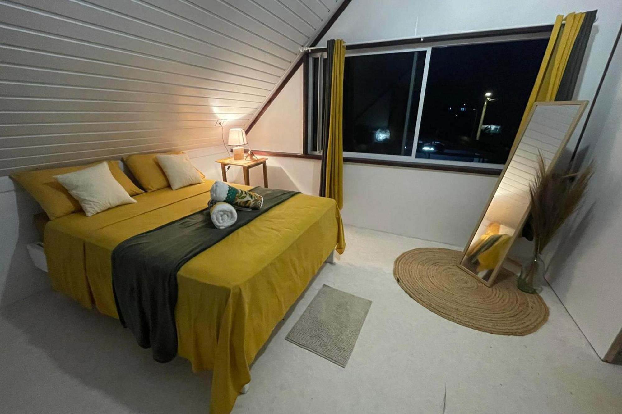 Fare Ahonu Beach House Mahina Exterior photo